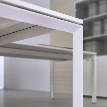 Scrivania in melaminico verniciato da ufficio operativo cm. 180/200x90x74h