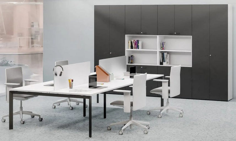 Scrivania in melaminico verniciato da ufficio operativo cm. 180/200x90x74h