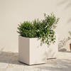 Vaso angolare Cromia Flowerpot decorazione tinta unita in resina Made in Italy