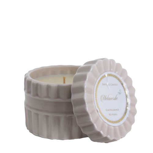 Candela tonda in ceramica cipria Melaverde, fatta a mano, con rifiniture artigianali, diametro 9 cm, altezza 9 cm, ideale come bomboniera matrimonio