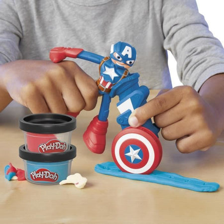 Play-Doh Captain America, set Stamper Shield con personaggio flessibile, accessori e pasta da modellare, dai 4 anni, Marvel