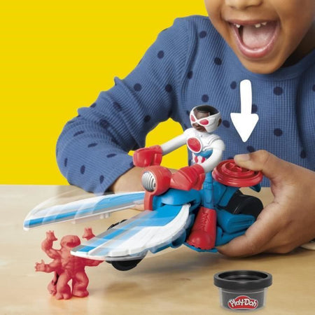 Play-Doh Captain America, set Sharp Motorcycle con personaggio flessibile, 3 accessori e pasta da modellare, dai 4 anni, Marvel
