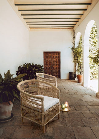 Poltrona "Josefina" per interno, in Rattan naturale con cuscino h 86 cm