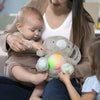 INGENUITY Sylvi, peluche a forma di coniglietto, melodie e vibrazioni rilassanti, luminoso, regalo di nascita