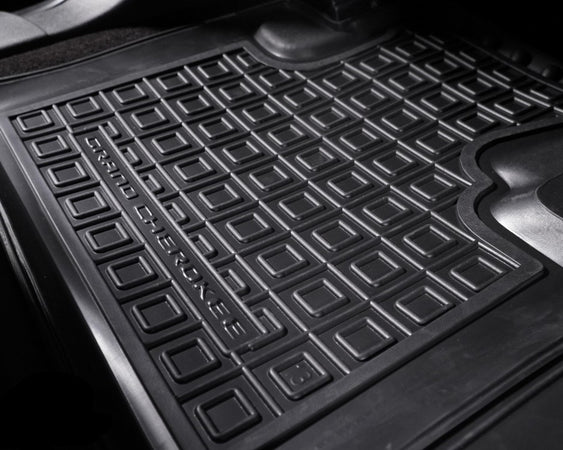 Set tappetini di gomma su misura per Jeep Grand Cherokee (2014+)