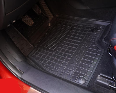 Set tappetini di gomma su misura per MAZDA 6 (3) (2013-2018)