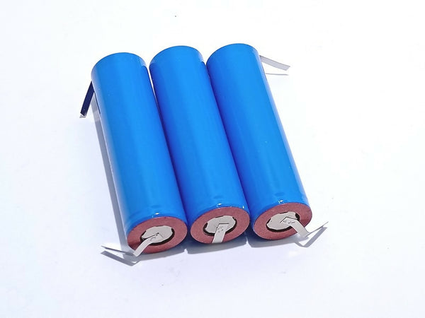 KIT 3 CELLE 18650 Li-ion 2000mAh Batterie Ricaricabili 3.7V con Lamelle per Saldatura Pacco Batterie Ricambi