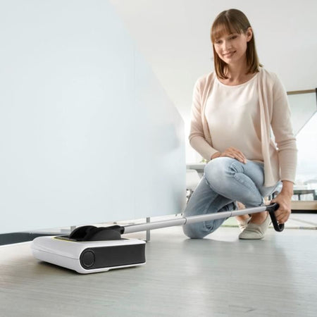NUOVA KARCHER KB 5 - Scopa elettrica senza filo - Autonomia batteria 30 min su pavimenti duri (20 min su moquette) - Compatta e leggera 1,2 Kg