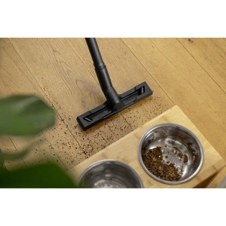 Novità - Aspirapolvere Iniettore Aspira Acqua e Polvere Karcher SE 4 plus + kit accessori - Serbatoio in polipropilene 18 L - 1000 W