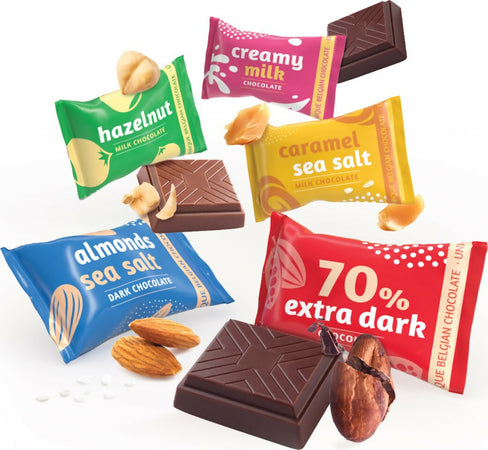 Scatola oro con 50 cioccolatini belgi assortimento di 5 tipi d cioccolatini 9g fondente / fondente mandorla/ latte nocciola / latte caramello salato/ latte