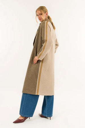 KONTATTO | Cappotto doppiopetto bicolor con patch