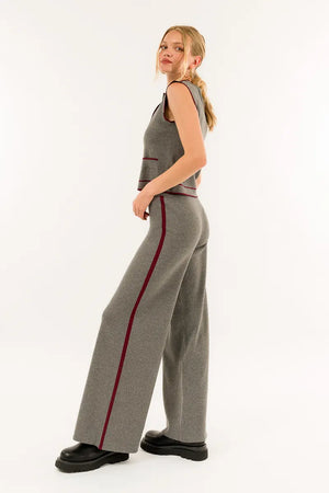 KONTATTO | Pantalone in maglia con banda laterale