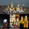 LEGO Harry Potter 76419 Castello e giardini di Hogwarts, kit modello da costruire per adulti, include luoghi iconici