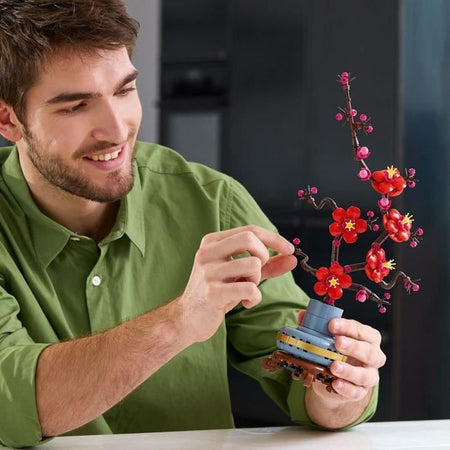 LEGO Icons 10369 Plum Blossoms - Decorazione floreale per interni, set per adulti