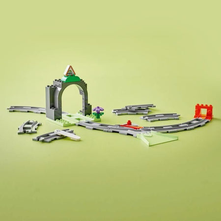 LEGO DUPLO My Town 10425 Set di espansione: binari del treno e tunnel - Giocattolo per bambini