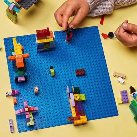LEGO 11025 Classic La piastra da costruzione blu 32x32, base di base per la costruzione, il montaggio e l'esposizione
