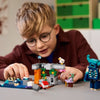 LEGO Minecraft 21274 Incontro con il Guardiano - Giocattolo da collezione per ragazzi dai 7 anni in su