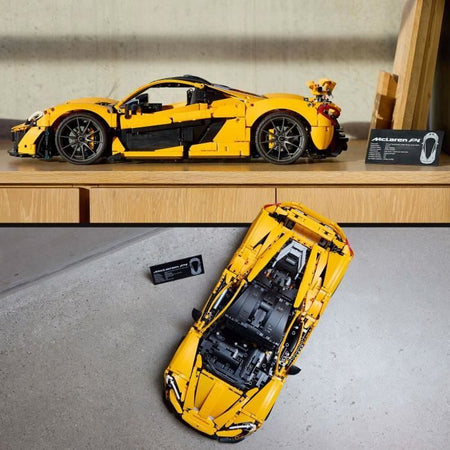LEGO Technic 42172 McLaren P1 - Kit modello Hypercar per appassionati di veicoli adulti