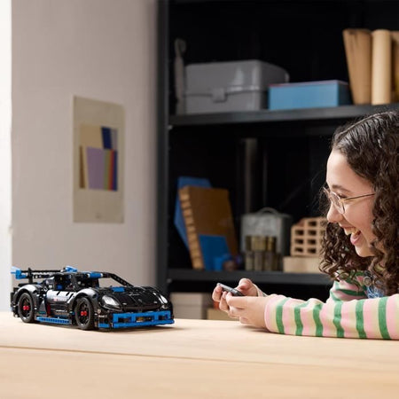 LEGO Technic 42176 Auto da corsa Porsche GT4 e-Performance - Modello telecomandato