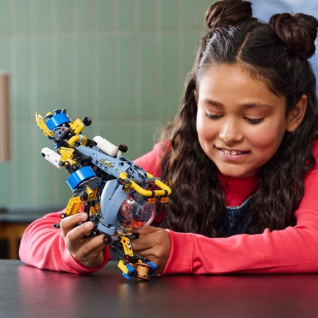 LEGO Technic 42201 Il sottomarino per la ricerca negli abissi marini - Set da costruzione per bambini di 9 anni