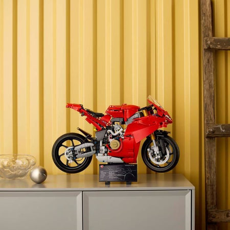 LEGO Technic 42202 Ducati Panigale V4 S Moto - Moto costruibile per adulti