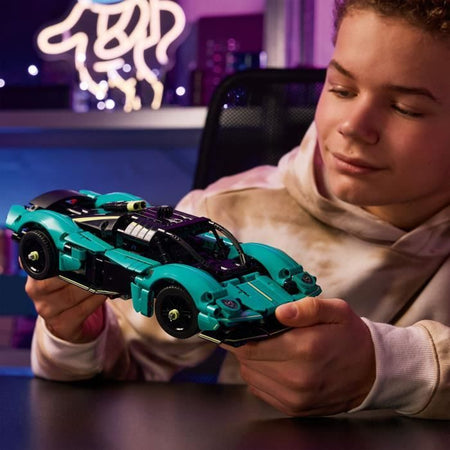 LEGO Technic 42208 Aston Martin Valkyrie - Set di costruzioni per ragazzi dai 9 anni in su