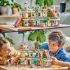LEGO Friends 42604 Centro commerciale di Heartlake City, bambola giocattolo per ragazze e ragazzi, kit di personaggi