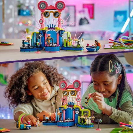 LEGO Friends 42616 Spettacolo musicale di Heartlake City, giocattolo con 4 minifigure di Andrea, scena e strumenti