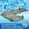 LEGO City 60304 Intersezione da assemblare, Gioco di costruzione di città con pannelli e strade da assemblare per ragazzo o ragazza