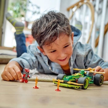 LEGO NINJAGO 71828 Auto da corsa pull-back di Lloyd - Giocattolo da costruzione