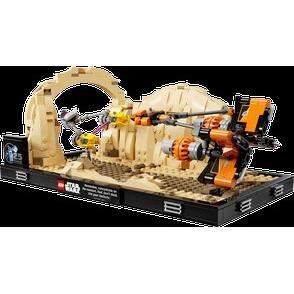 LEGO Star Wars 75380 Diorama della Gara dei Podracer di Mos Espa, Astronave
