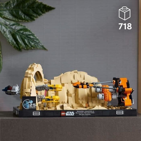 LEGO Star Wars 75380 Diorama della Gara dei Podracer di Mos Espa, Astronave