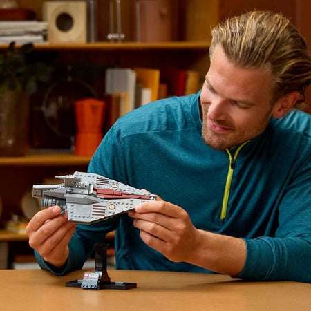 LEGO Star Wars 75404 Acclamator-Class Assault Transport - Kit modello per adulti