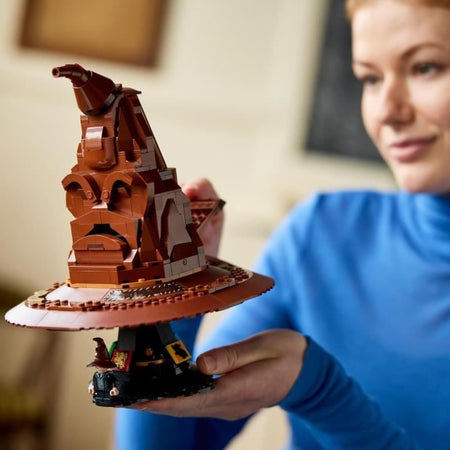 LEGO Harry Potter 76429 Il Cappello Parlante che Parla, Idea Regalo, Tema Hogwarts