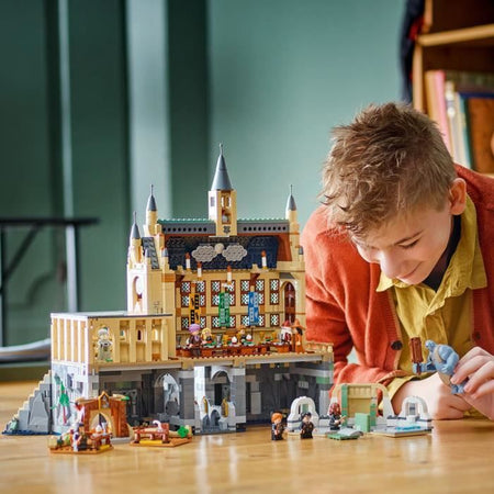 LEGO Harry Potter 76435 Castello di Hogwarts: La Sala Grande - Set da collezione