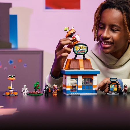 LEGO Fortnite 77076 Ristorante Durrr Burger - Set di costruzione per ragazzi dai 10 anni