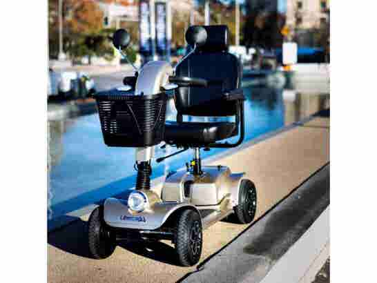 Scooter elettrico Libercar Cruiser per persone con disabilità e mobilità ridotta