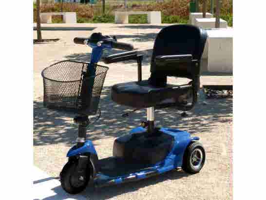 Libercar Smart Scooter elettrico a 3 ruote per persone con disabilità e mobilità ridotta