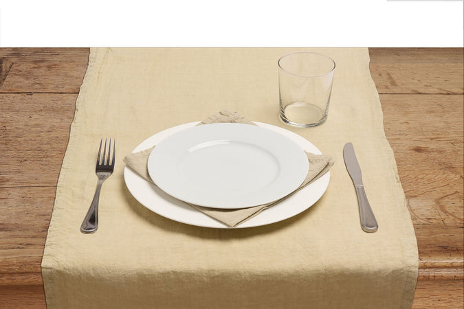 Runner da tavola in 100% puro lino lavato delavè stone washed morbido resistente elegante made in italy  SABBIA - Vanita di raso