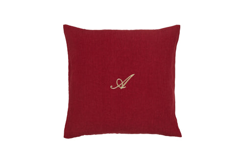 Cuscino Arredo con elegante iniziale ricamatain puro lino stone washed Bordeaux