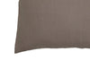Federa con elegante iniziale ricamata in puro lino stonewashed Tortora