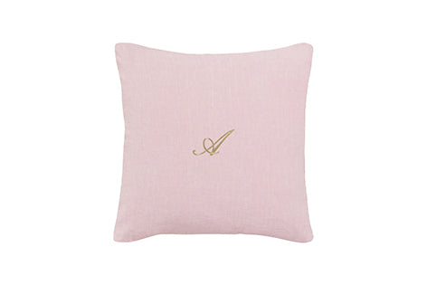 Cuscino Arredo con elegante iniziale ricamatain puro lino stonewashed Rosa