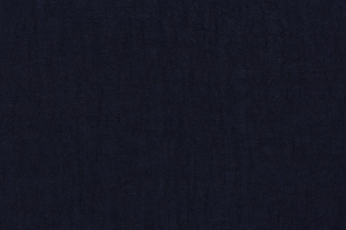 Federa con elegante iniziale ricamata in puro lino stonewashed Blu Notte
