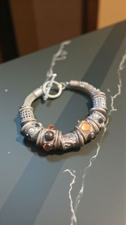 Bracciale acciaio colore argento multicolore eleganza senza tempo e stile autentico lunghezza 22 cm accessorio dal carattere deciso