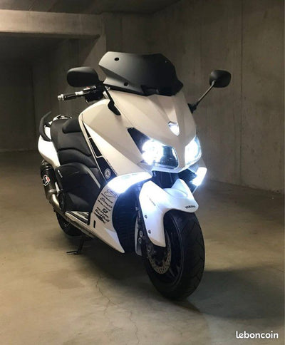 KIT LED H11 TMAX 530 2012-2016 CANBUS 70W 9000LM ABBAGLIANTE + ANABBAGLIANTE