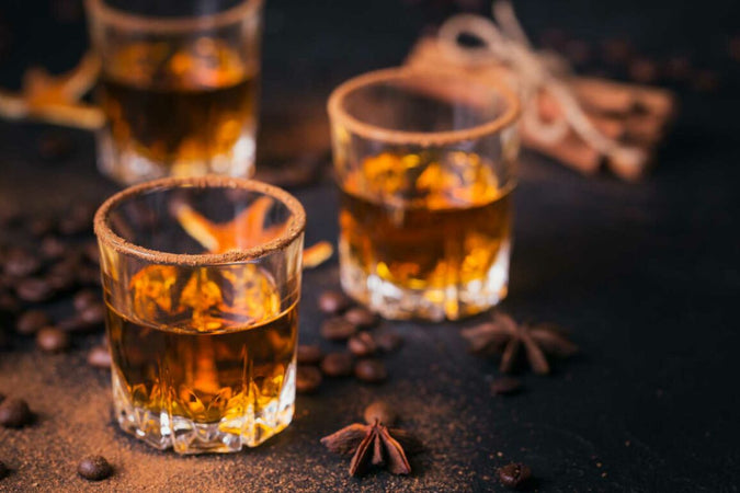 Bottiglia in vetro per distillati e liquori "Bordolese Primavera Ecova" capacità da 500 mL