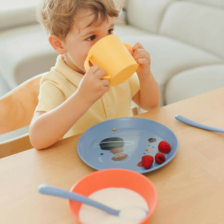 MINILAND Learning tableware Dream - set pappa educativo - bicchiere con manici, piatto piano, ciotola piatto fondo, posate - esploratore