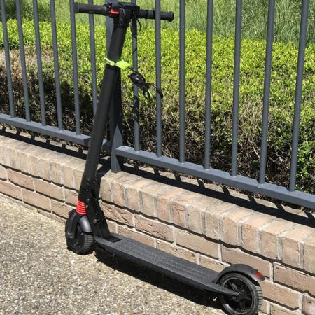 Master Lock 8275EURDPRO Cavo per lucchetto a chiave con manette - 1m - Ideale per scooter - Colori