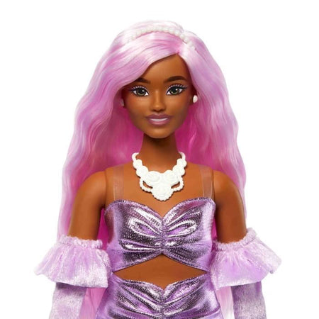Barbie Deluxe Style Barbie Doll in abito rosa scintillante HYV25