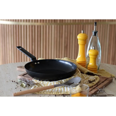 Padella - MENASTYL - 6020637 - Alluminio forgiato - 26 cm - Nero - Adatta a tutti i piani cottura, anche a induzione